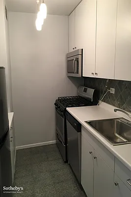 Rented by Sotheby's International Realty | media 9