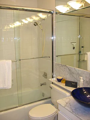 Rented by Newell and Assoc. | media 14