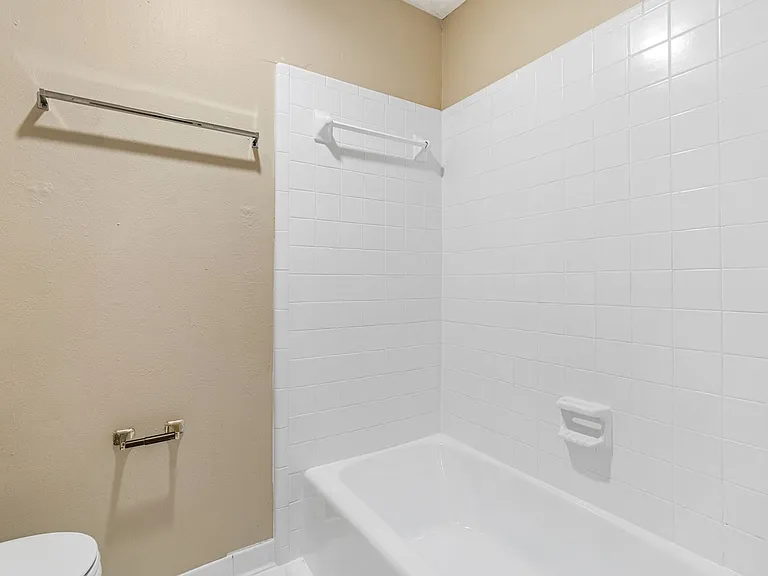 2408 Enfield Rd #211 — Photo 49
