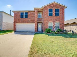 4333 Meadowknoll Dr, Fort Worth, TX 76123