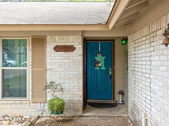 2nd image of 2401 Monte Carlo Dr