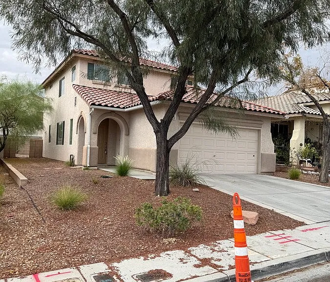 8475 Regal Hills Ct — Photo 5