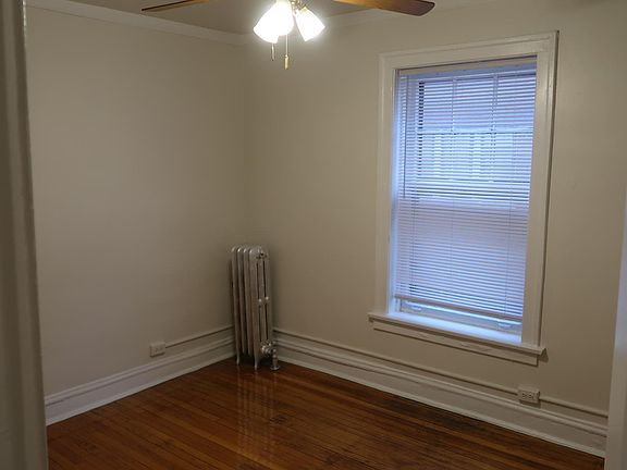 4th image of 4029 W School St #B1