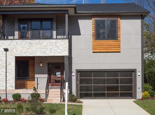 605 Gibson Dr SW, Vienna, VA 22180