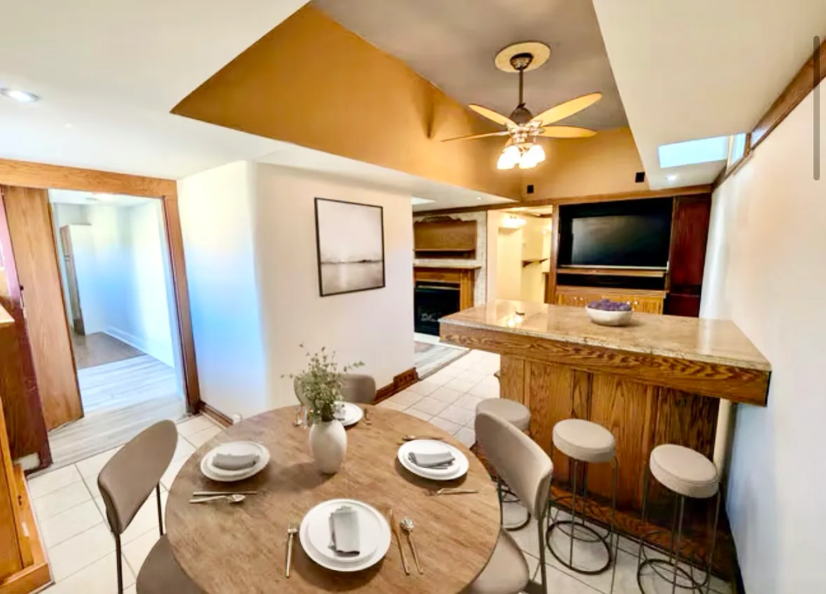3 bed, 1324 sqft, $1,095 — Photo 3