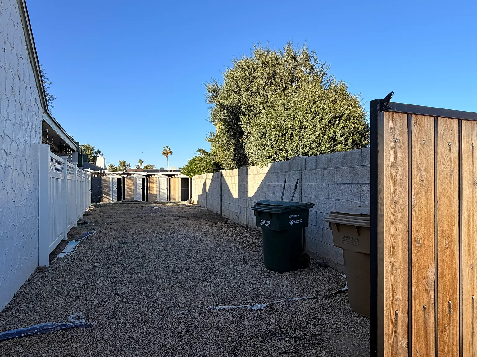 4 bed, 1954 sqft, $2,500 — Photo 2
