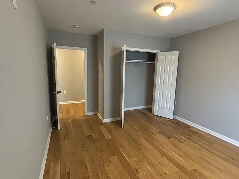 2322 Burgundy St #C — Photo 9