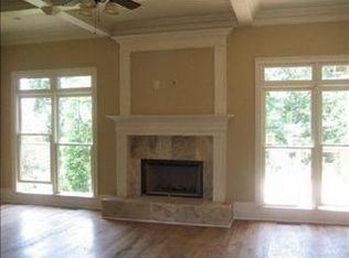 1062 Rowan Oak Cir, Bogart, GA 30622
