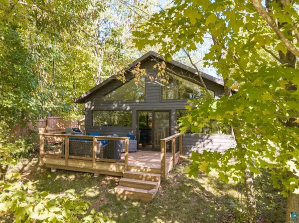 111 Howard Gnesen Rd, Duluth, MN 55811