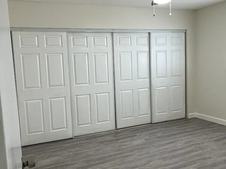 2134 Lincoln St #18 — Photo 8