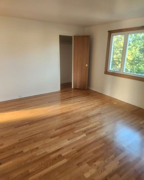 1st image of 102 Forest Blvd