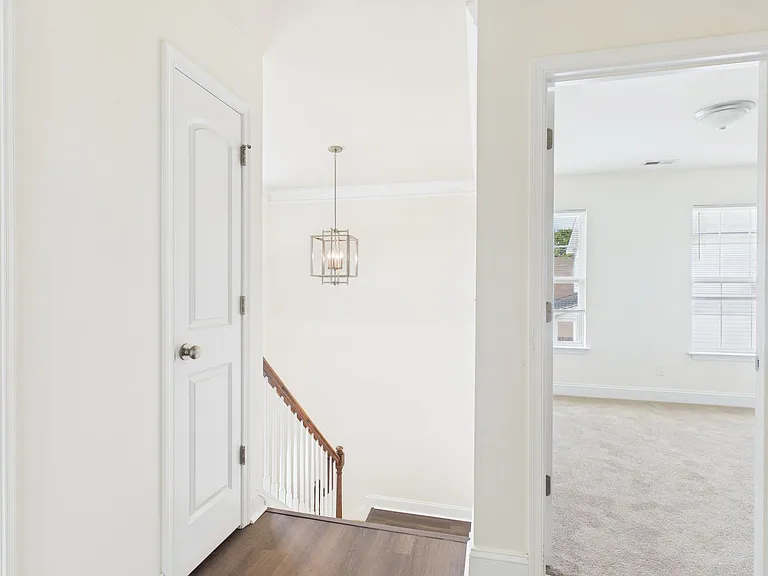4901 Warwick Rd E — Photo 22