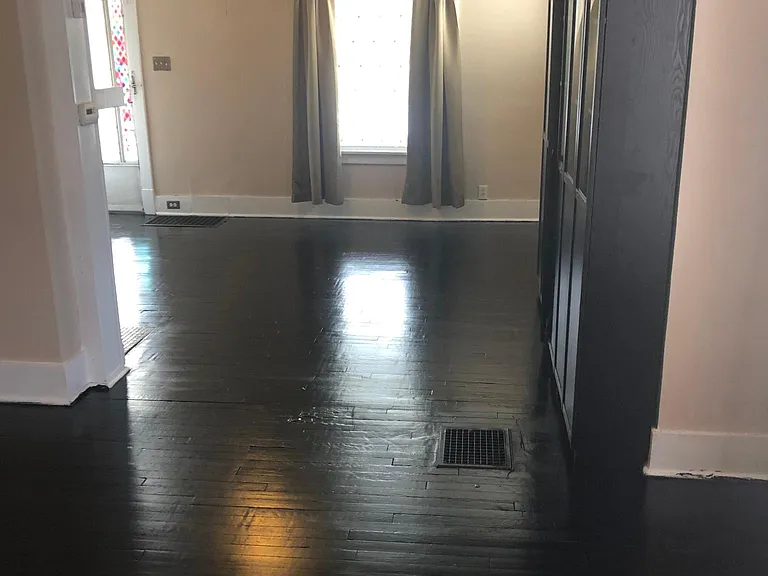 1641 Monongahela Ave — Photo 4