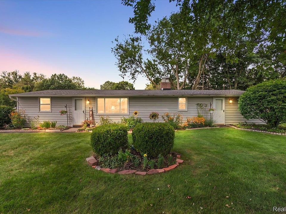 1st image of 5011 Cecelia Ann Ave