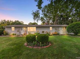 5011 Cecelia Ann Ave, Clarkston, MI 48346