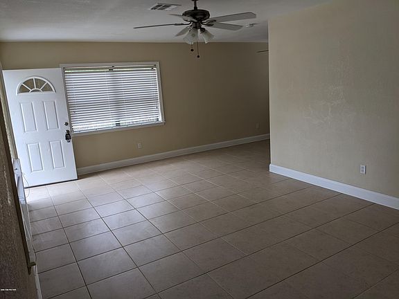 4th image of 1309 Ronald St