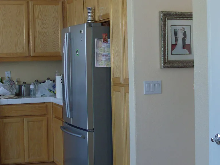 1402 Parkington Ln — Photo 3