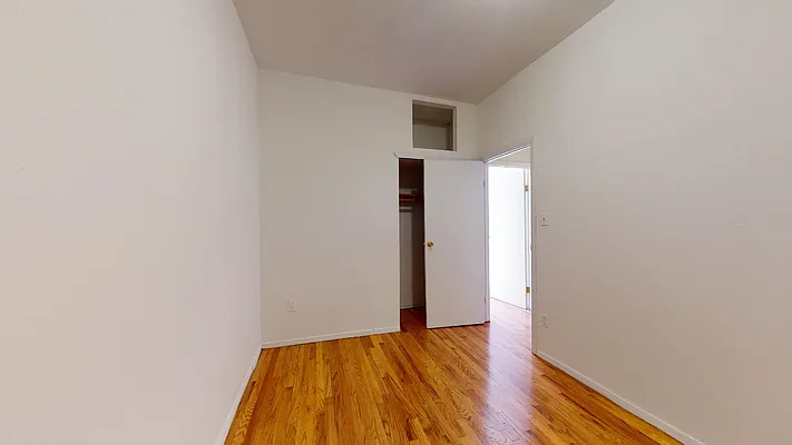 Rented by Bond New York | media 18