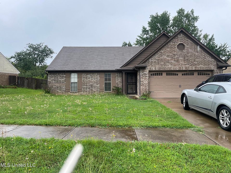 1st image of 8226 Park Pike Dr