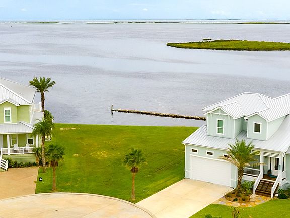 3rd image of 1017 Grand Cayman Ct