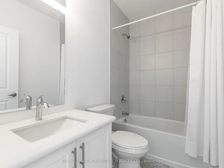 460 Dundas St E #1205 — Photo 31