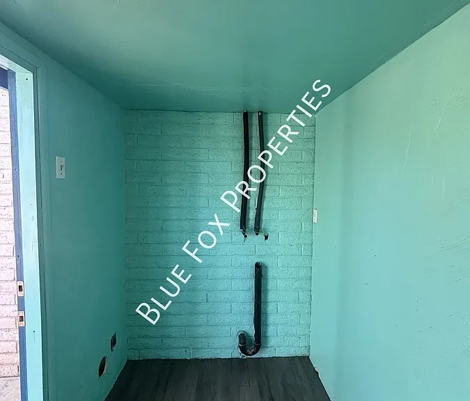 2780 W Via Del Santo — Photo 19