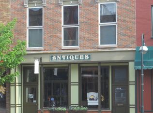 106 E Main St, Saint Charles, IL 60174