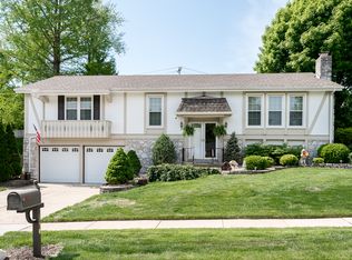 3590 Crowndun Dr, Saint Louis, MO 63129