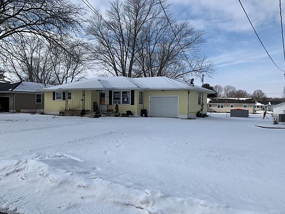 3rd image of 686 Crescent Way