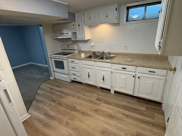 1927 Colfax St #5, Blair, NE 68008