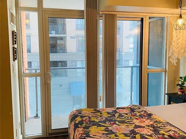 126 Simcoe St #307 — Photo 7