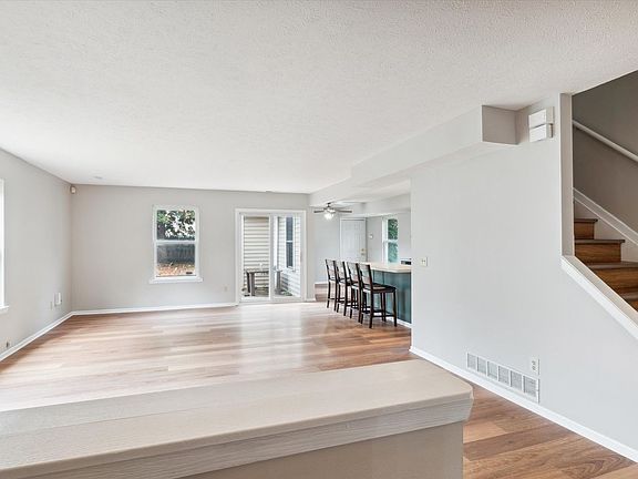 4th image of 3504 W 46th St