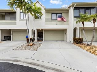 2392 Hanover Dr, Dunedin, FL 34698