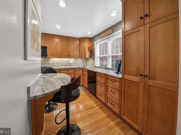 4th image of 774 Princeton Pl Unit 1-774