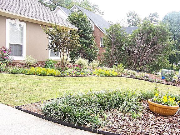 front yard gardens