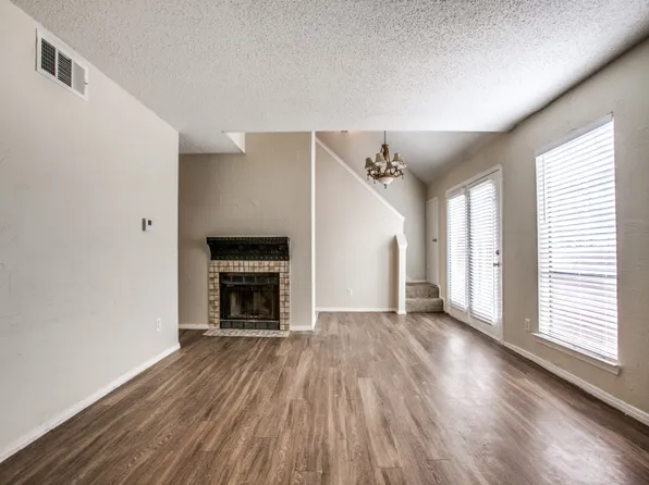 9839 Walnut St #207, Dallas, TX 75243