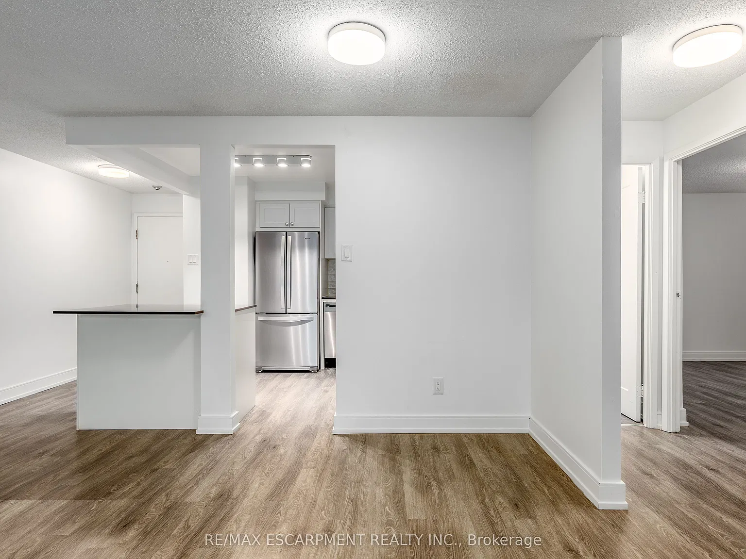 1 bed, $1,549 — Photo 2