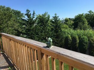 3035 Waverly Ave, Oceanside, NY 11572