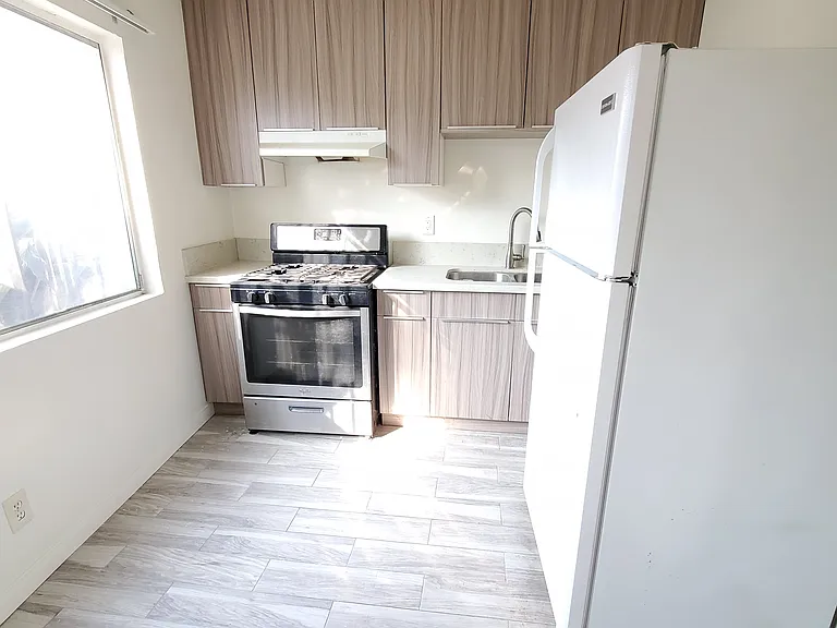 3130 S Durango Ave #6 — Photo 4