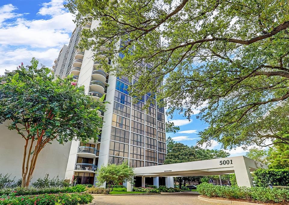 1st image of 5001 Woodway Dr Unit 402