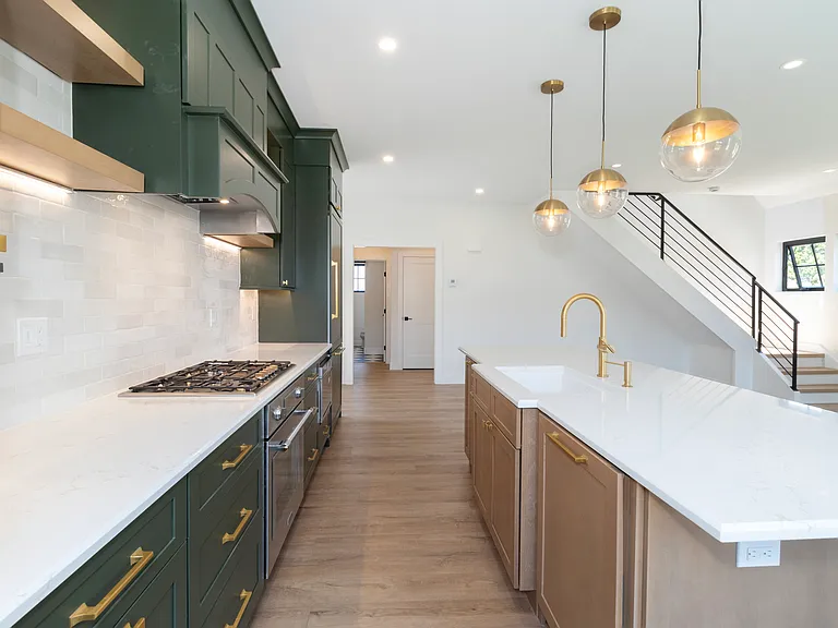 650 Main St #3 — Photo 13
