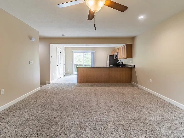1335 Canyon Rd — Photo 4