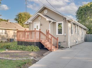 4405 73rd St, Kenosha, WI 53142