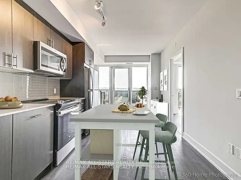 2550 Simcoe St N #214 — Photo 3