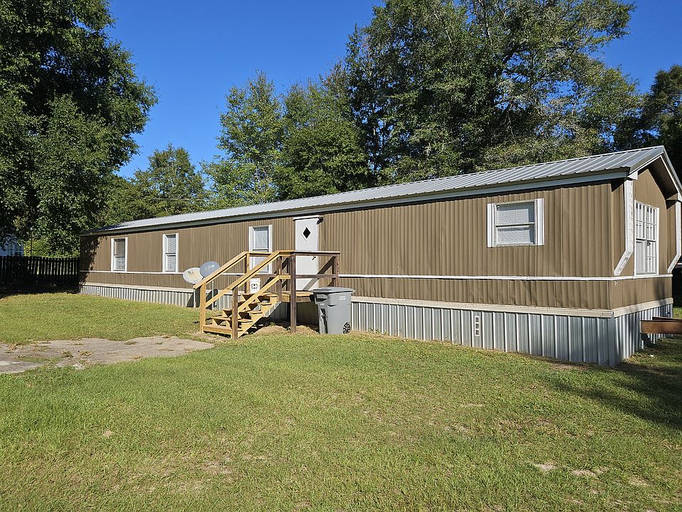1st image of 130 Green Acres Cir