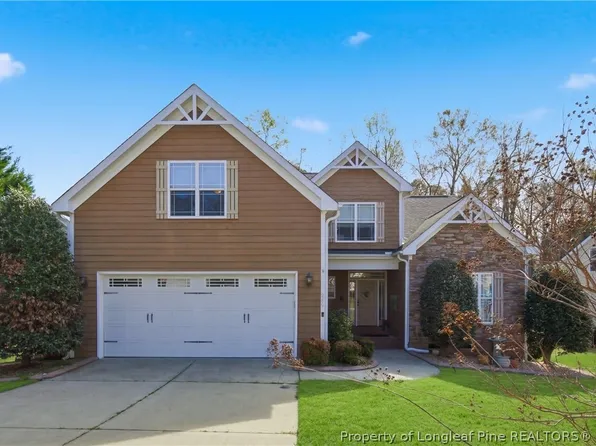 299 Orchard Falls Dr, Spring Lake, NC 28390