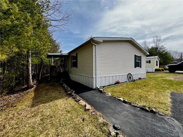 151 Cornerstone Dr, New Ringgold, PA 17960