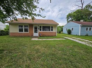 12 Agnes Dr, Cahokia, IL 62206