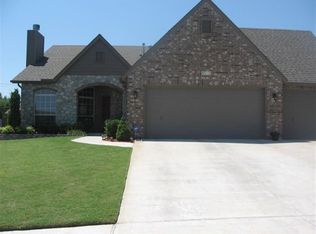 8512 S Dogwood Ave, Broken Arrow, OK 74011