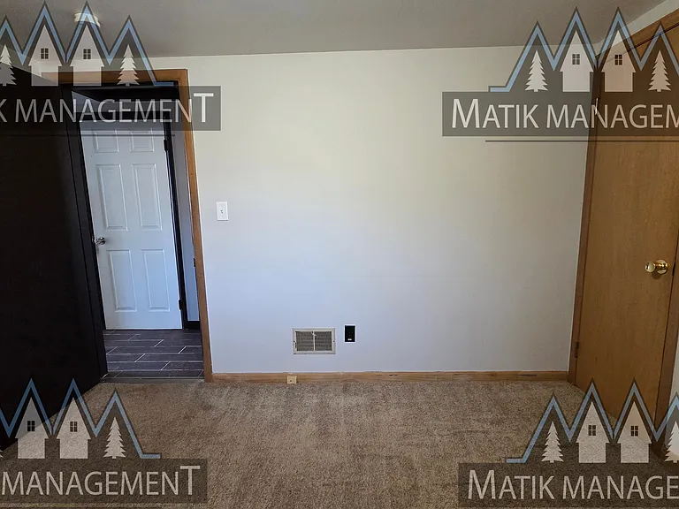 1644 1st Ave NE #2 — Photo 26